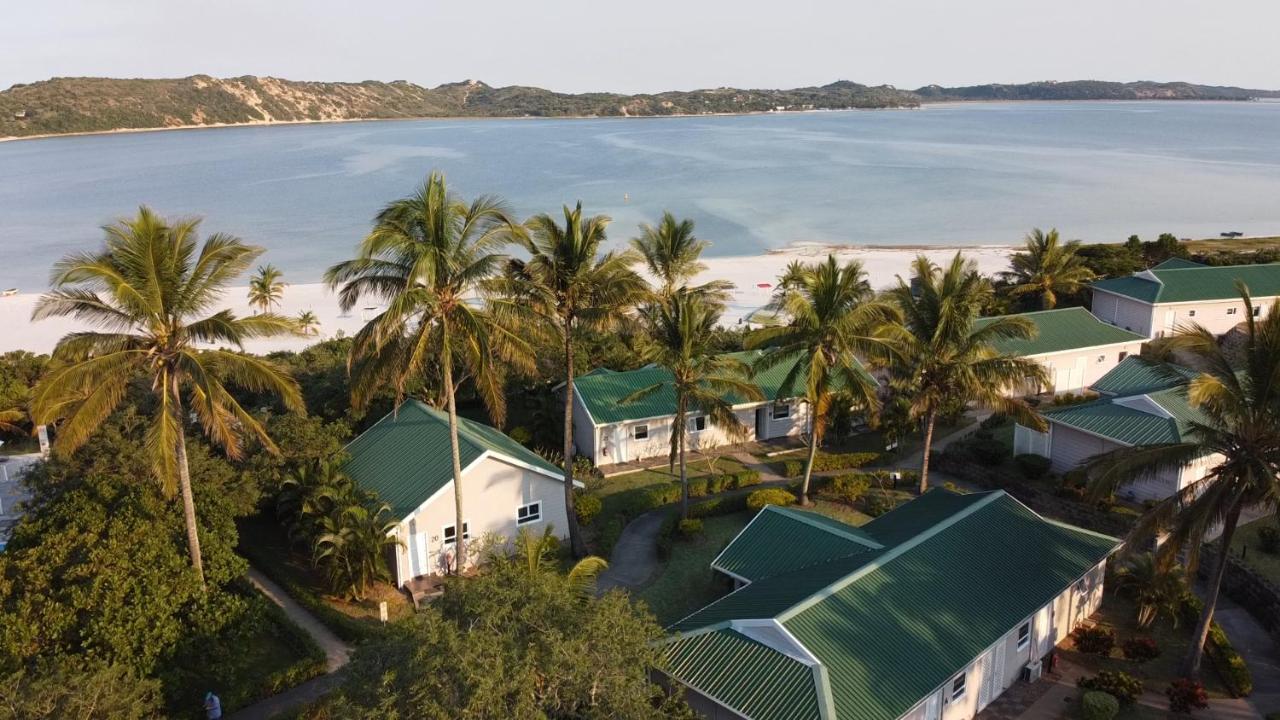 Hotel Praia Do Cossa Vila Praia Do Bilene Exterior foto